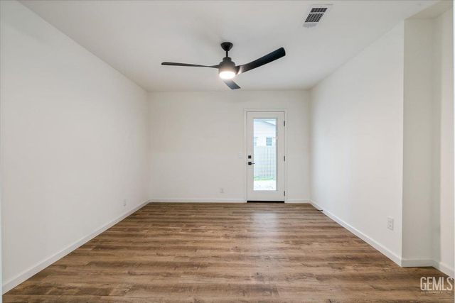 2825 Arnold Street, Bakersfield, CA 93305