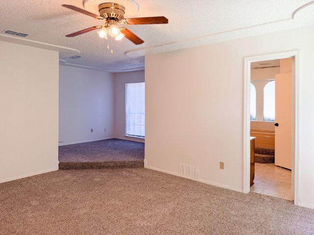 712 Pecan Street, Burleson, TX 76028