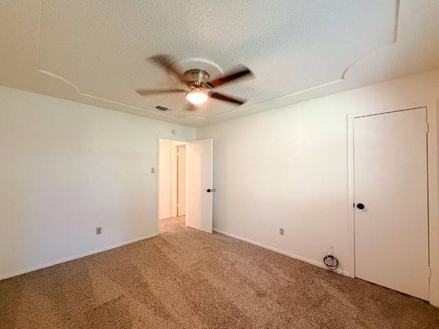 712 Pecan Street, Burleson, TX 76028