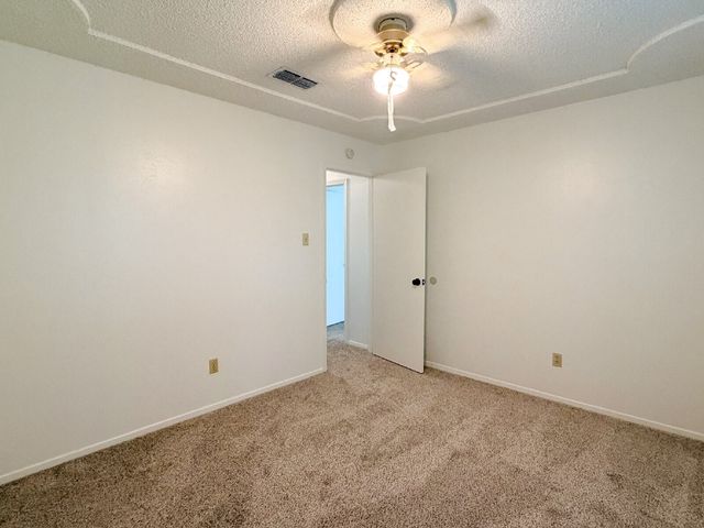 712 Pecan Street, Burleson, TX 76028