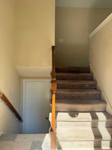 5 Edge Hill Rd, Amherst, MA 01002