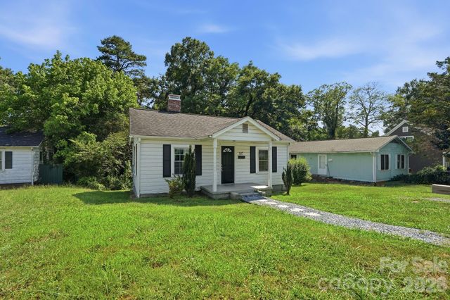 307 Clay Street, Belmont, NC 28012