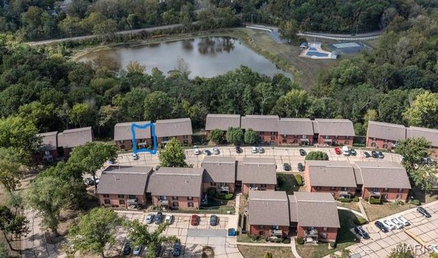 5569 Baronridge Drive 4, Unincorporated, MO 63129