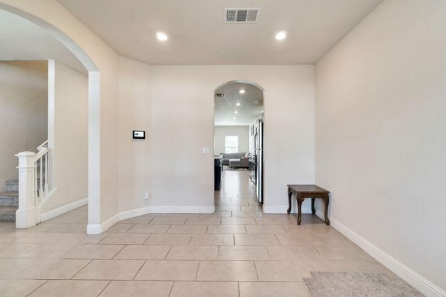 5952 E Truman Avenue, Fresno, CA 93727