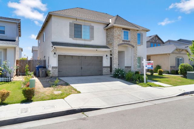 5952 E Truman Avenue, Fresno, CA 93727