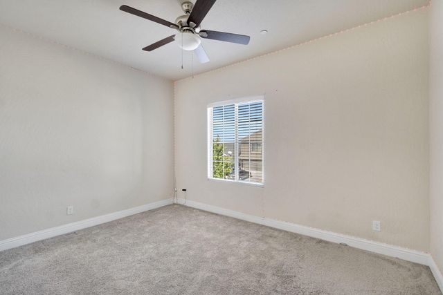 5952 E Truman Avenue, Fresno, CA 93727