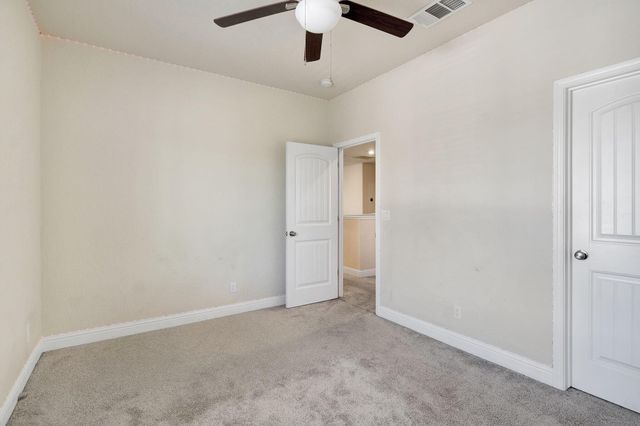 5952 E Truman Avenue, Fresno, CA 93727