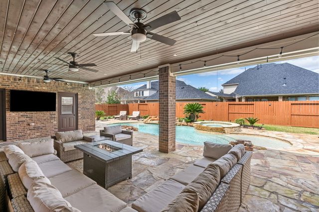 8611 Bloomfield, Missouri City, TX 77459