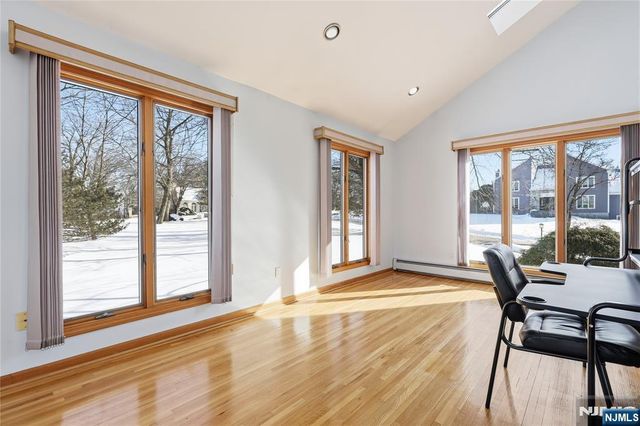 32 Sylvan Drive, Montville Township, NJ 07058