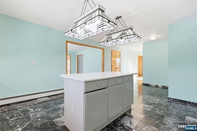 32 Sylvan Drive, Montville Township, NJ 07058