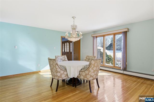 32 Sylvan Drive, Montville Township, NJ 07058