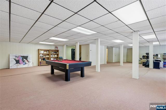 32 Sylvan Drive, Montville Township, NJ 07058