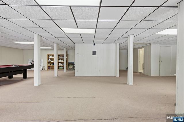 32 Sylvan Drive, Montville Township, NJ 07058