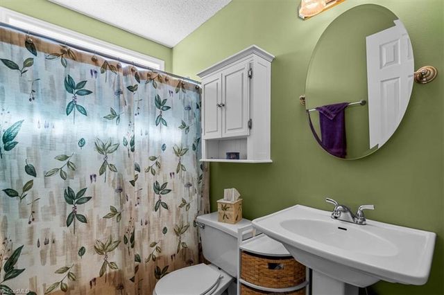 7003 Chaftain Place, Greensboro, NC 27410