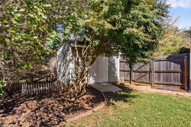 7003 Chaftain Place, Greensboro, NC 27410