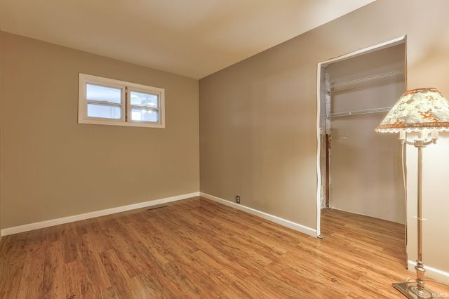 4524 Meadowridge Road, Evansville, IN 47710