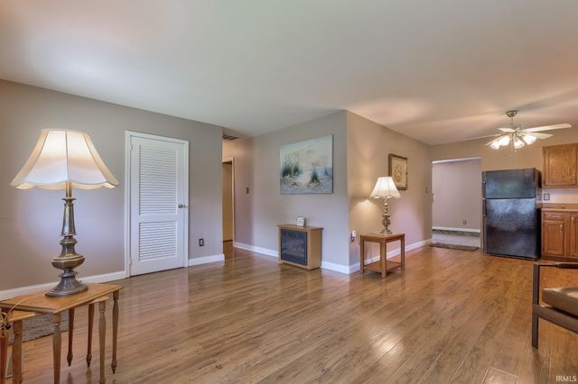 4524 Meadowridge Road, Evansville, IN 47710