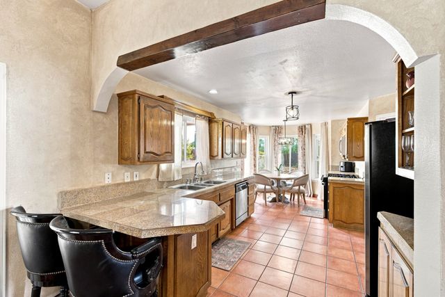2701 La Silla Dorada, Santa Fe, NM 87505