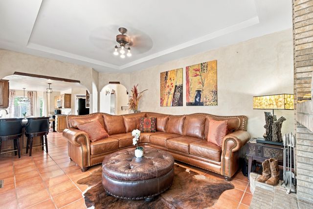 2701 La Silla Dorada, Santa Fe, NM 87505
