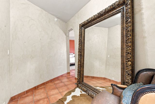 2701 La Silla Dorada, Santa Fe, NM 87505