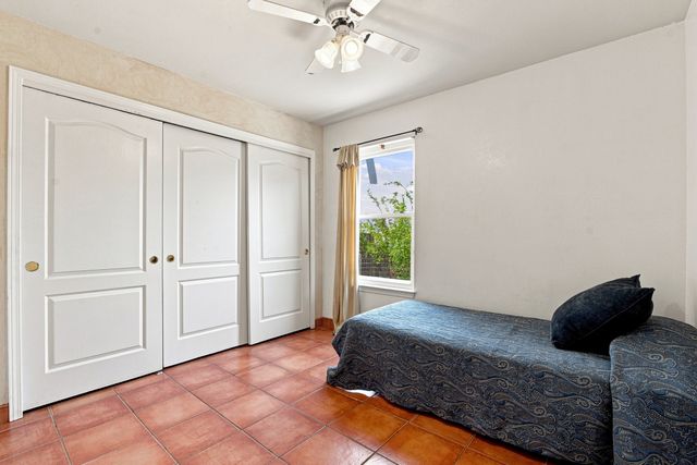 2701 La Silla Dorada, Santa Fe, NM 87505