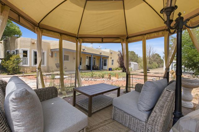 2701 La Silla Dorada, Santa Fe, NM 87505