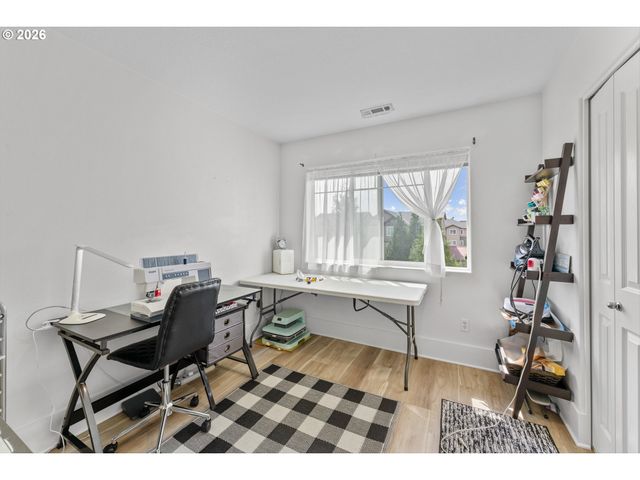 818 Nw 118TH Ave 105, Portland, OR 97229