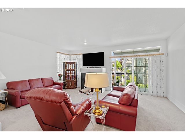 818 Nw 118TH Ave 105, Portland, OR 97229
