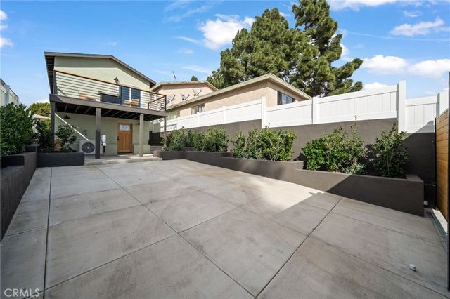 739 W 2nd, San Pedro, CA 90731