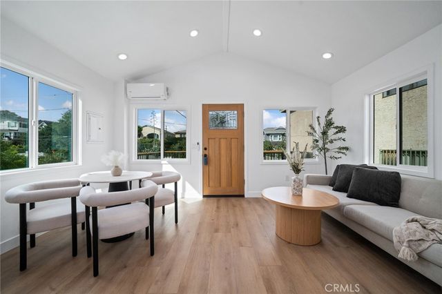 739 W 2nd, San Pedro, CA 90731