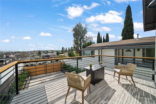 739 W 2nd, San Pedro, CA 90731