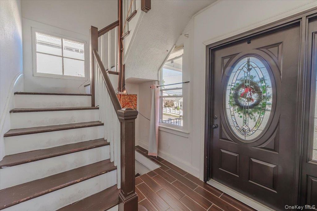 27 Otsego Street, Yonkers, NY 10704 — photo 2