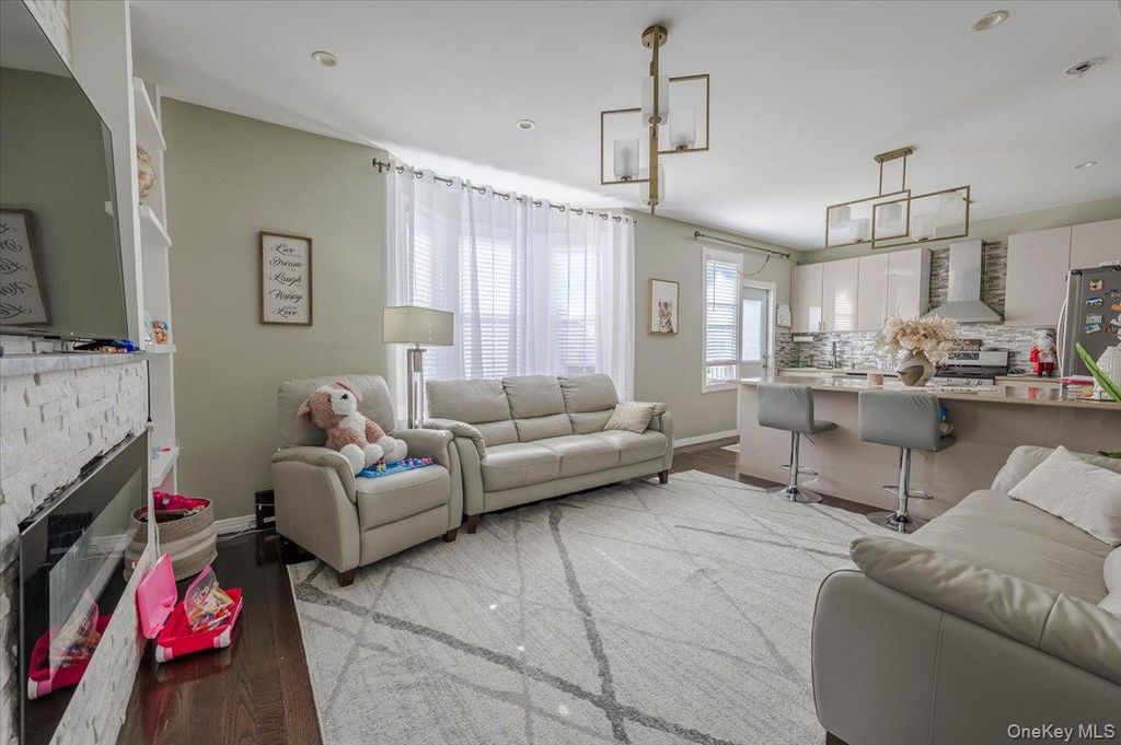 27 Otsego Street, Yonkers, NY 10704 — photo 3