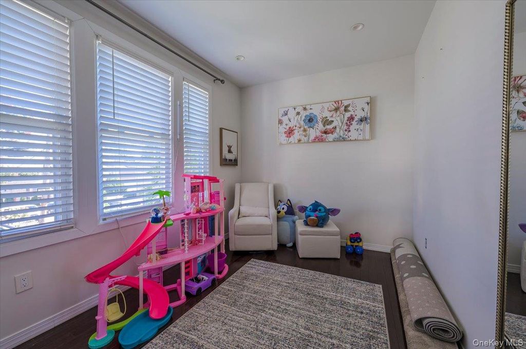 27 Otsego Street, Yonkers, NY 10704 — photo 5