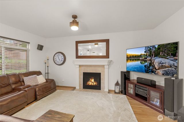 8331 76th Avenue NE, Marysville, WA 98270