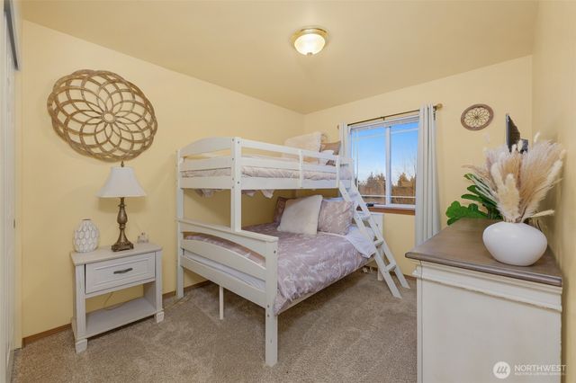 8331 76th Avenue NE, Marysville, WA 98270