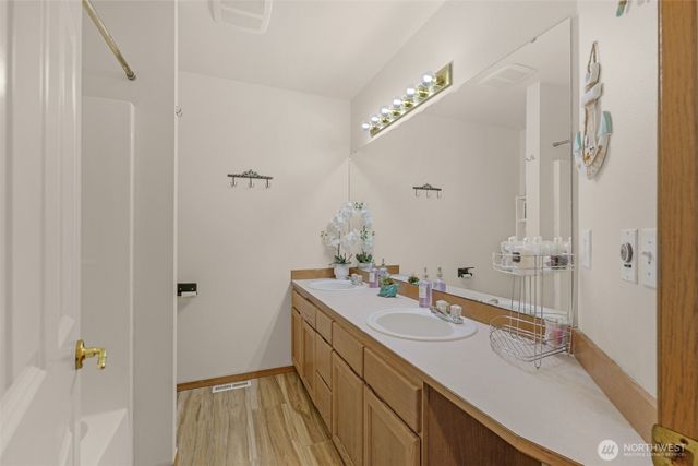 8331 76th Avenue NE, Marysville, WA 98270