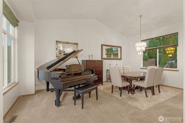 8331 76th Avenue NE, Marysville, WA 98270