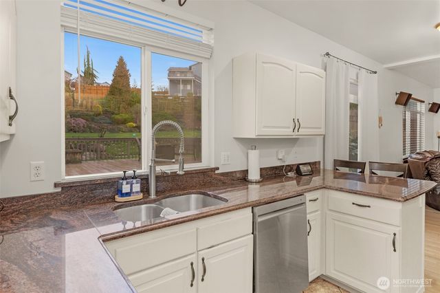 8331 76th Avenue NE, Marysville, WA 98270