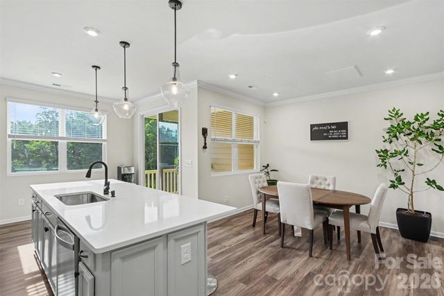 16704 Summers Walk Boulevard 27, Davidson, NC 28036
