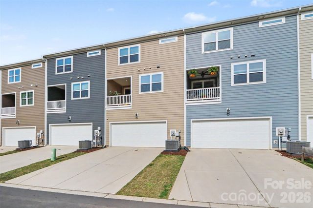 16704 Summers Walk Boulevard 27, Davidson, NC 28036