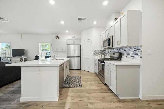3877 Patsy Drive, Redding, CA 96001