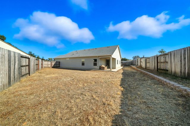 3877 Patsy Drive, Redding, CA 96001