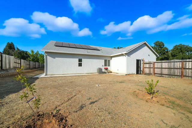 3877 Patsy Drive, Redding, CA 96001
