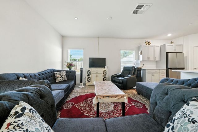 3877 Patsy Drive, Redding, CA 96001