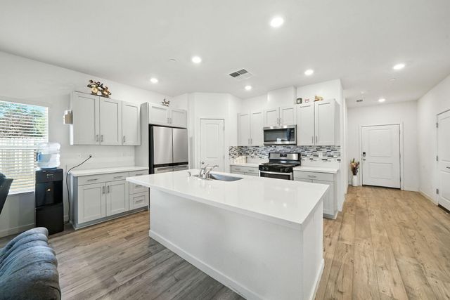 3877 Patsy Drive, Redding, CA 96001