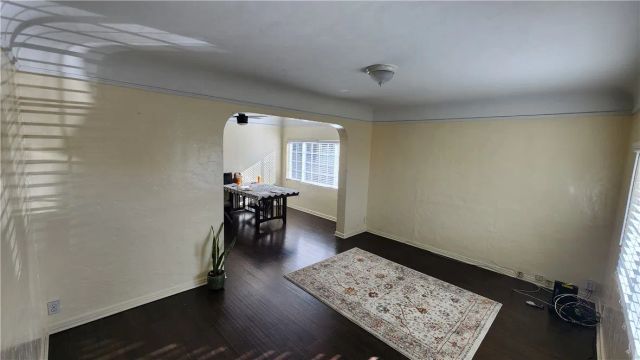 654 Oakford, Los Angeles, CA 90022