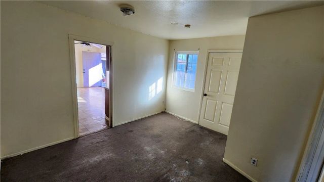 654 Oakford, Los Angeles, CA 90022