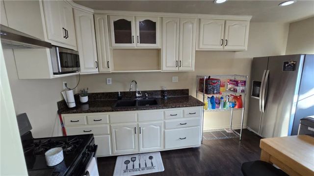 654 Oakford, Los Angeles, CA 90022