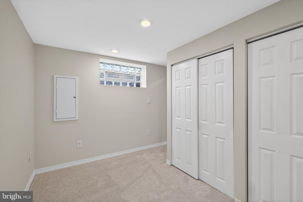 Image 21 of property listing at 1691 FREEMONT CT, Crofton, MD 21114